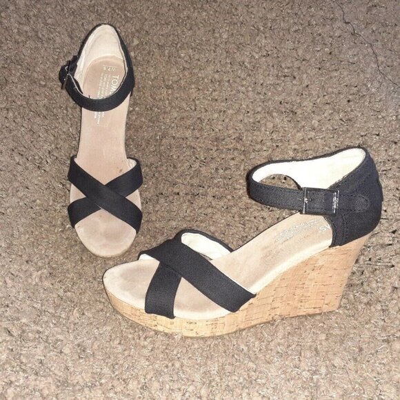 TOMS "Sierra" Black Canvas Ankle Strap Wedge Cork Heel Sandals-SZ 7.5-Near Mint - Picture 1 of 7